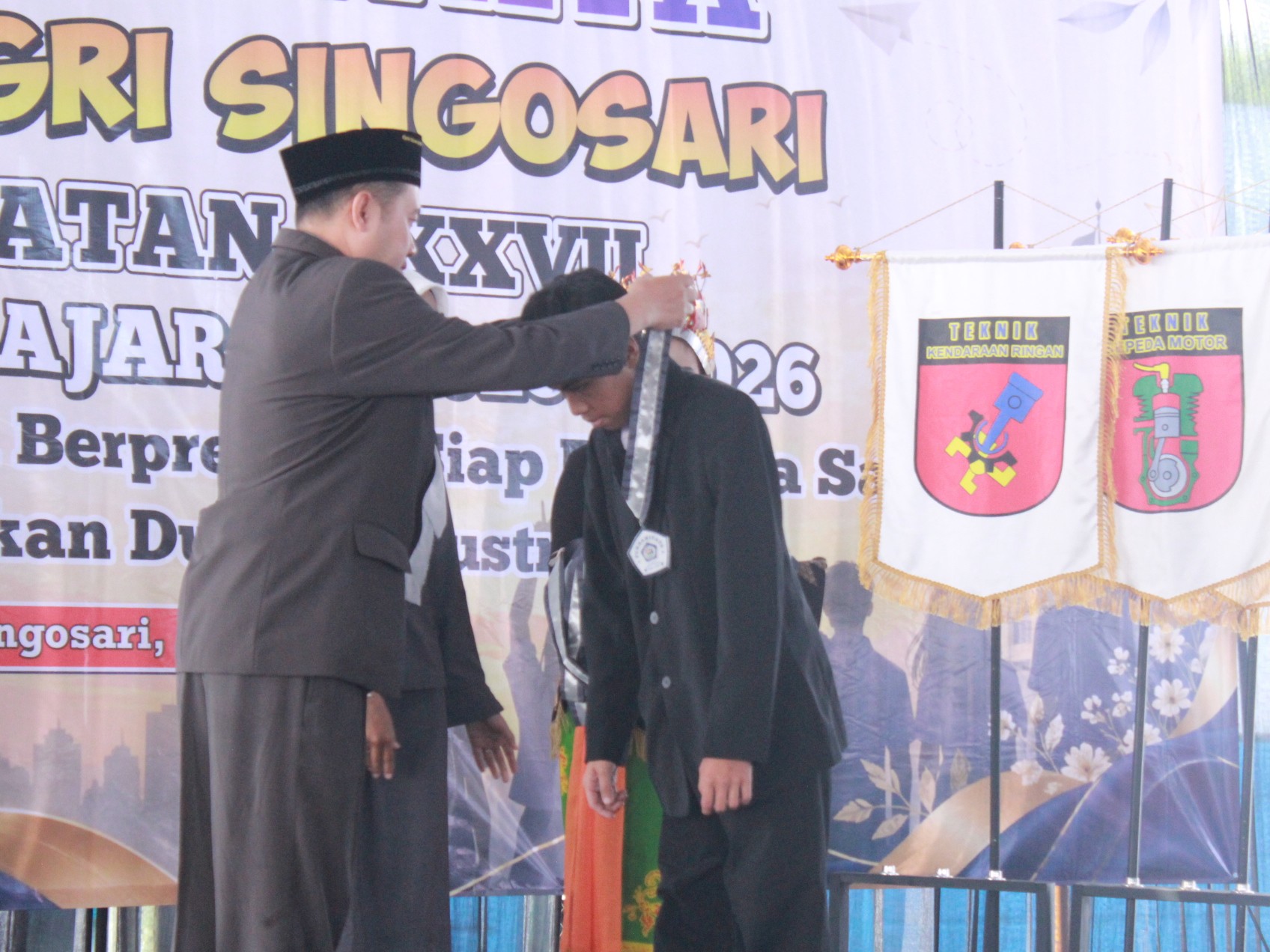 Purnawiyata Angkatan XXXVII SMKS PGRI Singosari: Melepas 221 Lulusan Unggul yang Siap Taklukkan Dunia Industri